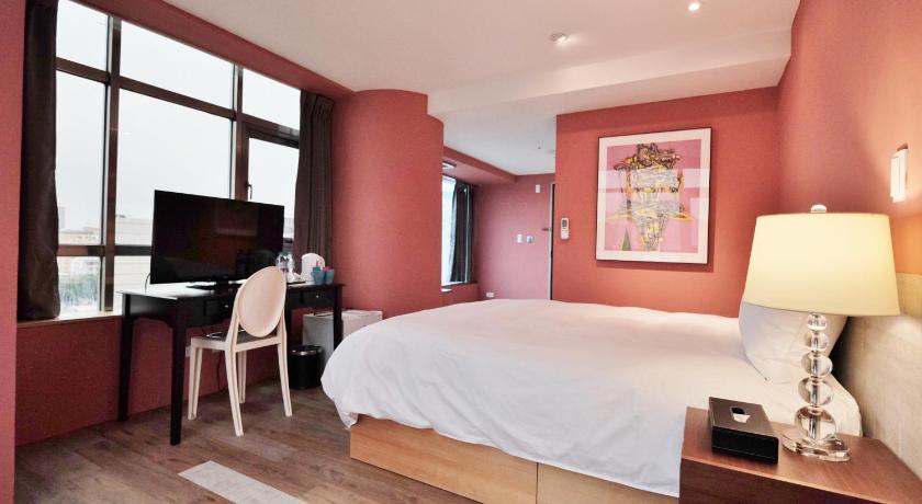 Image of Classic Double Room with City View 0