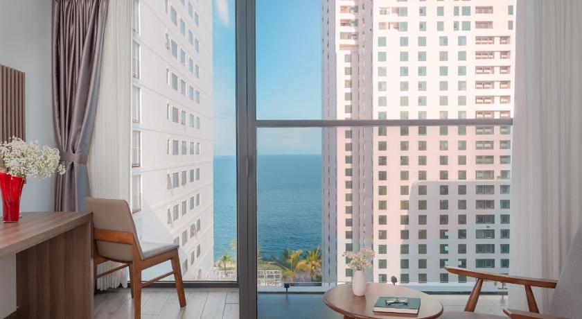 Ảnh của Suite Có Giường Cỡ Queen Nhìn Ra Biển (Queen Suite with Sea View) 1