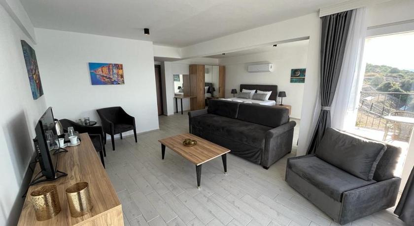 Image of Deluxe Sea View Double Room with Balcony 11