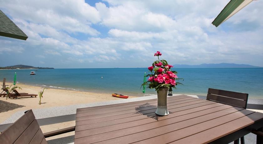 The Moonrakers Beachfront Villas - image 24