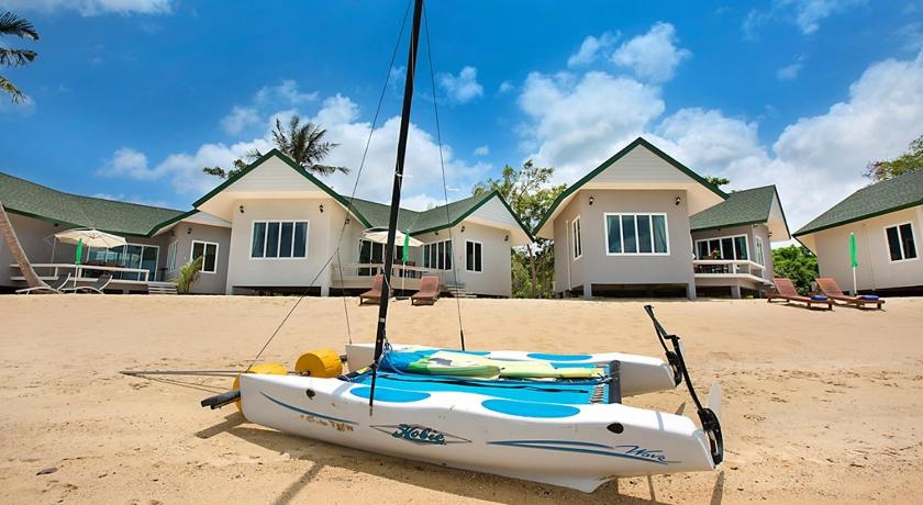 The Moonrakers Beachfront Villas - image 46