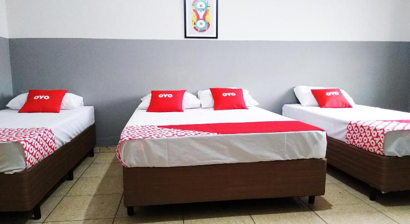OYO Hotel BrÃ¡s - image 10