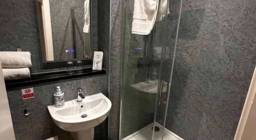Image of En Suite Double Room 2