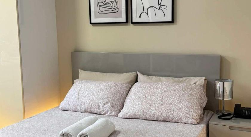 Modern Cozy Condo Unit in Calyx Cebu City - image 15