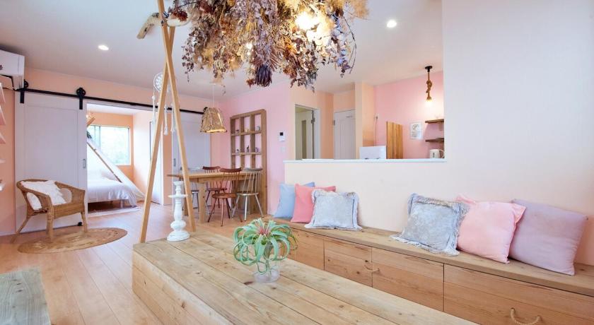 Coral Suite YAKA