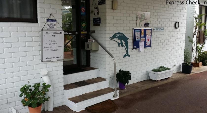 Dolphin Lodge photo