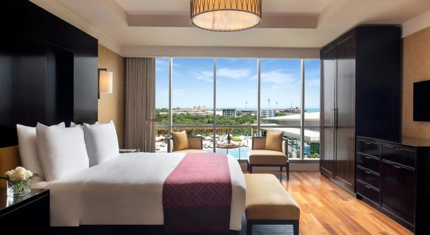Image of Executive Suite 3