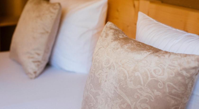 Dornbirn Alpenpanorama Konzett 4-Star Guesthouse room