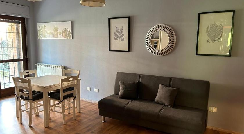 ピアノ・ロマーノ La Luna di Lola 4つ星 シングルルーム 客室