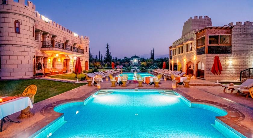 アグマト Atlas Castle Marrakech 4つ星 ホテル レストラン