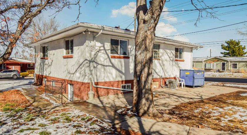 덴버 (CO) Vibrant & Cozy Two Bedroom Lower Unit King Beds 4성급 숙소 객실