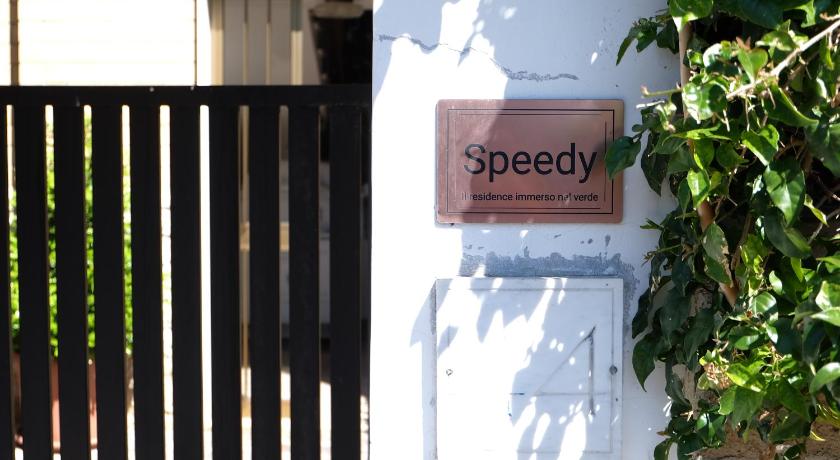 로마 La Tana nel Verde - Comodo Seminterrato - Fiumicino Airport 4성급 싱글룸 스위트룸