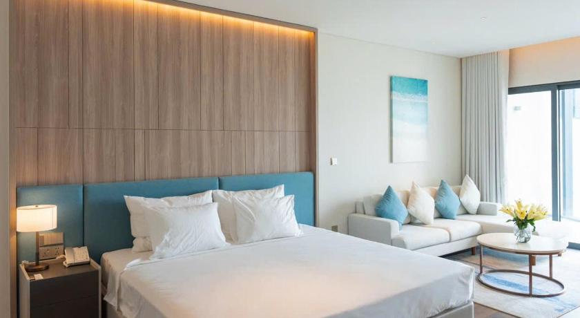 Image of Deluxe Double Room with Balcony and Sea View 1