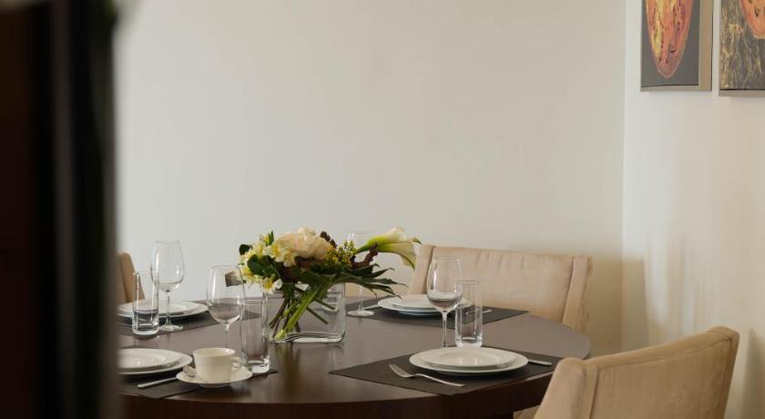 Image of Suite 14