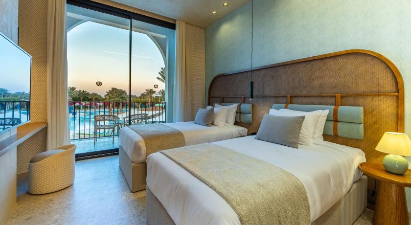 Image of Deluxe Suite (2 Adults) 4