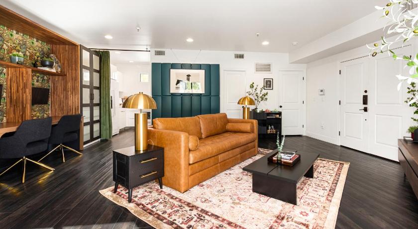 피닉스 (AZ) Chic 3BR Escape Steps from Old Town Bars Free Parking 3성급 숙소 전망