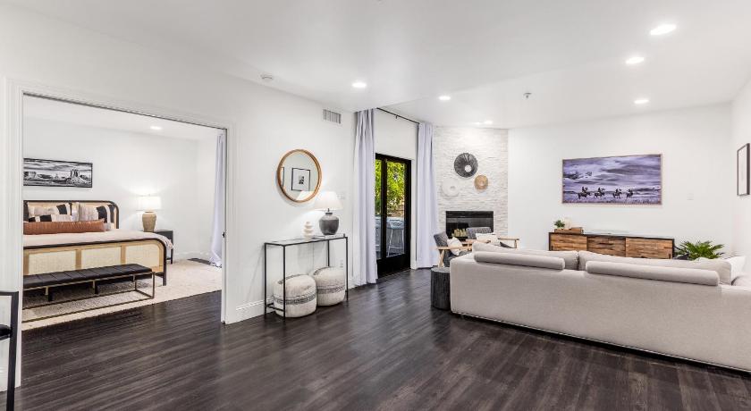 피닉스 (AZ) Chic 3BR Escape Steps from Old Town Bars Free Parking 3성급 숙소 로비