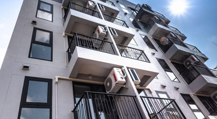 曼谷 Near Don Mueang Hotel 3星级 酒店 泳池