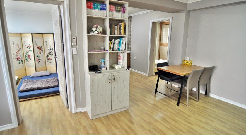 江陵 Cozy Home at Gangneung Central Market 3つ星 ゲストハウス レストラン