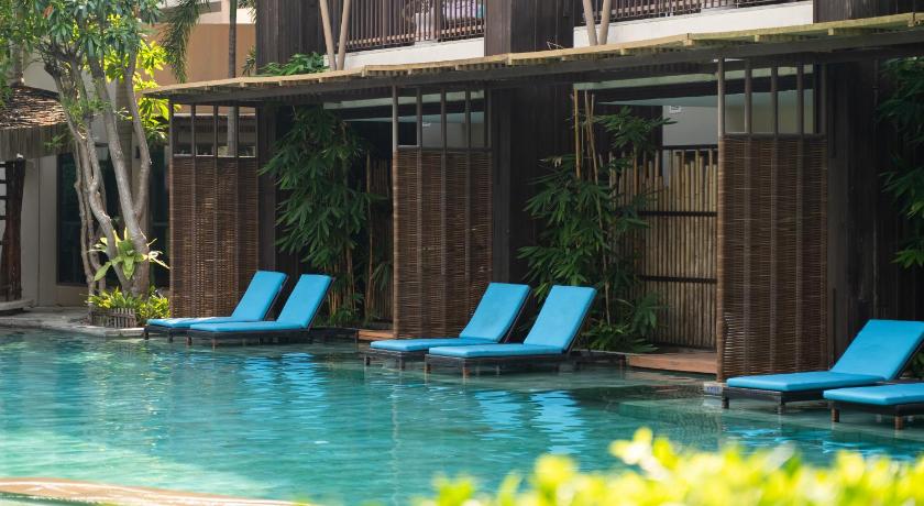 Image of Cool Pool Access 15