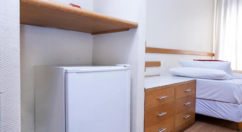 Image of Standard Triple Room 8