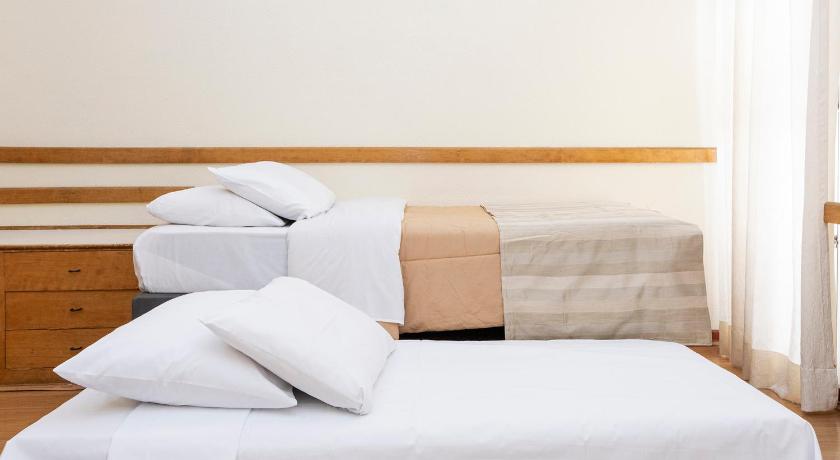 Image of Standard Quadruple Room 6