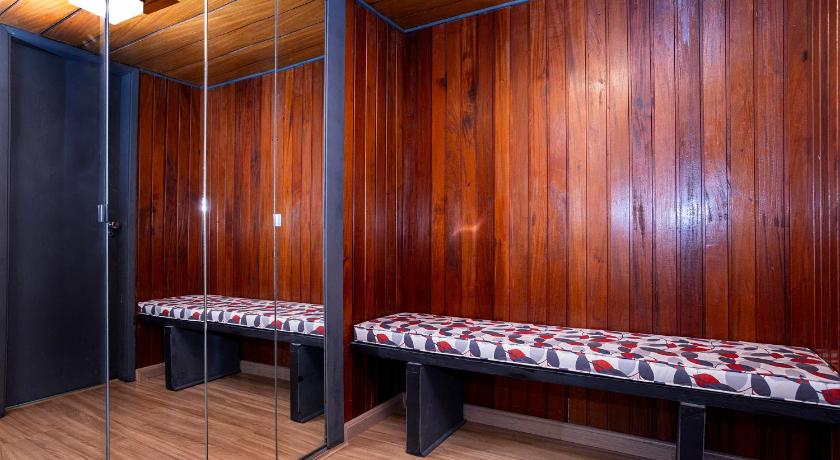 Image of Deluxe King Suite 13