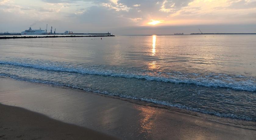 Apartamento Turistico Playa Alboran Sur