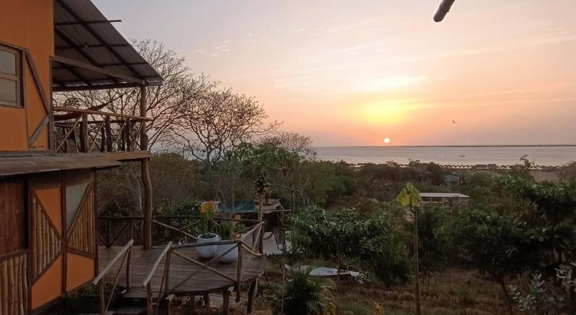 Puerta al Mar Ecolodge Glamping