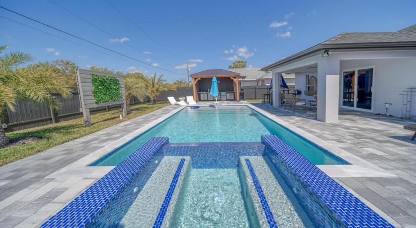 Campos Family Resort - Heated Pool