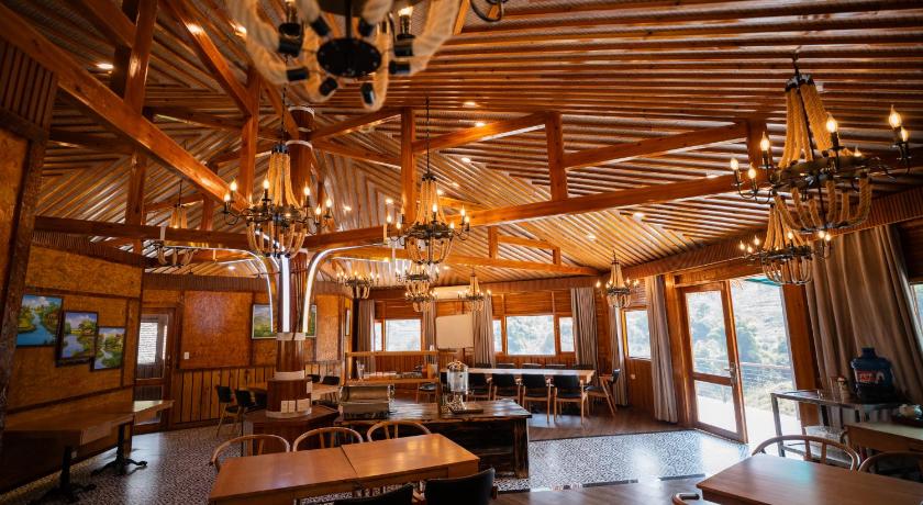 Sa Pa Sinai Bungalow & Hotel SaPa 5-Star Guesthouse exterior