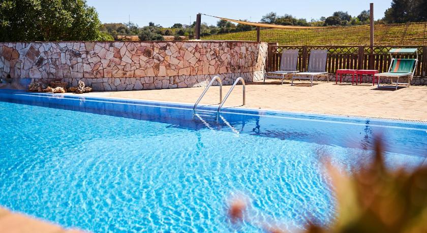 Image of Two-Bedroom House with Swimming Pool 6