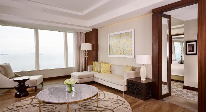 Image of Regency Executive Suite 0