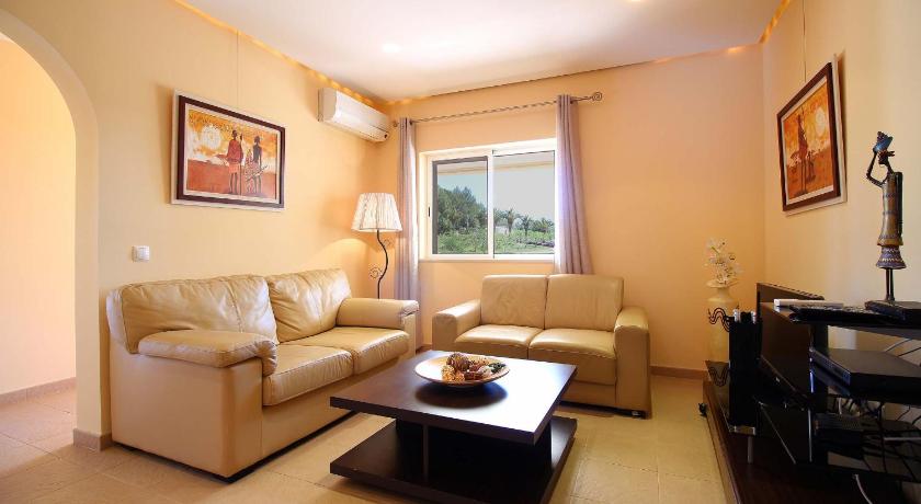 Image of Two-Bedroom Apartment with Mountain View 0