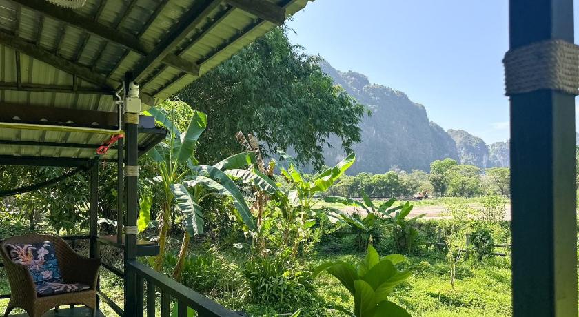 Image of Bungalow with Garden View 17