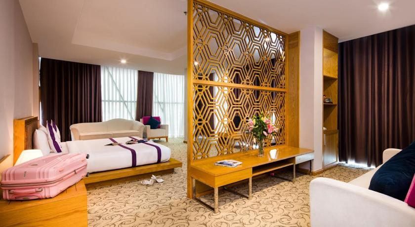 ホーチミン TTC Hotel Deluxe Airport 3つ星 ホテル ロビー