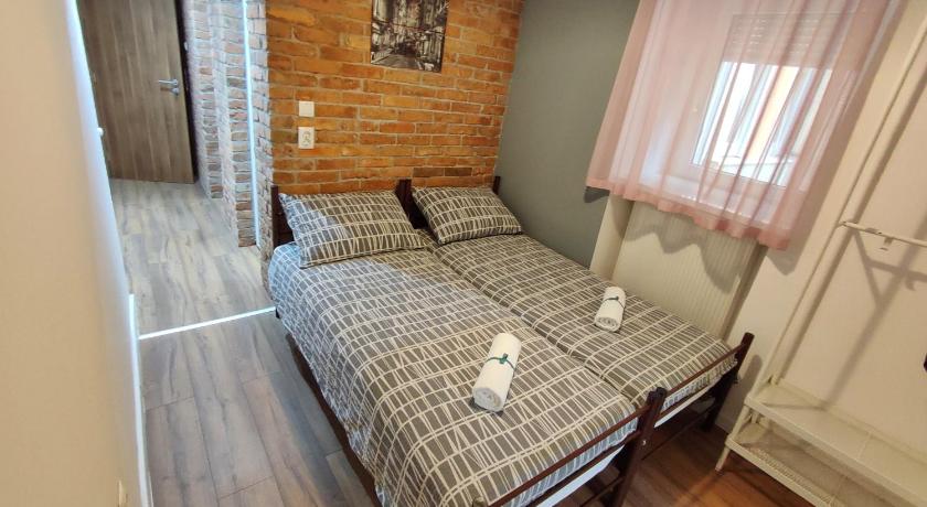 Image of Double room with private bathroom 4