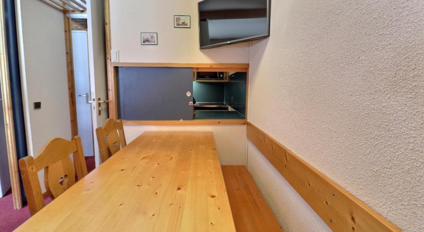 Image of Family Studio 7
