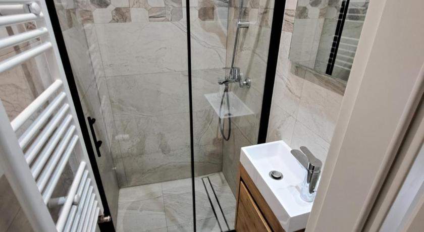 Image of Double room with private bathroom 2