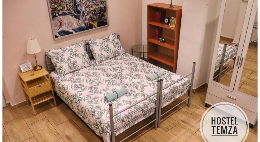 Image of Double room with private bathroom 12