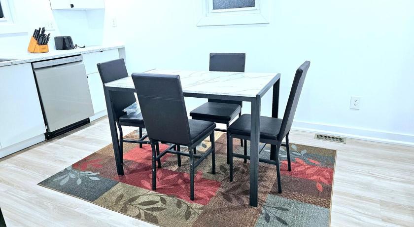 캐너폴리스 (NC) Golden lane Villa 4성급 숙소 레스토랑