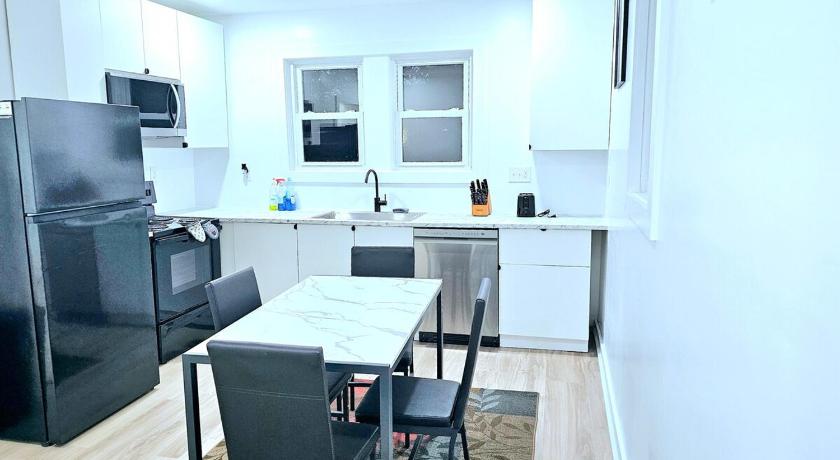 캐너폴리스 (NC) Golden lane Villa 4성급 숙소 로비