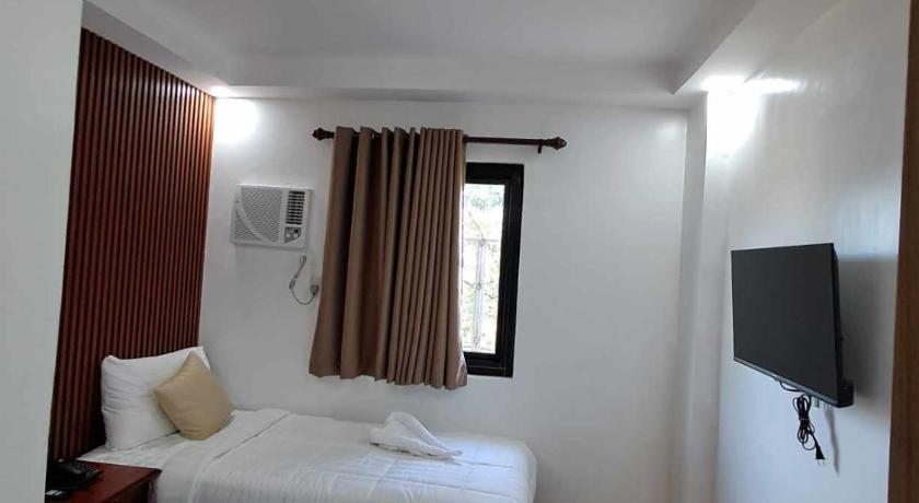 WENNROD HOTEL - image 15