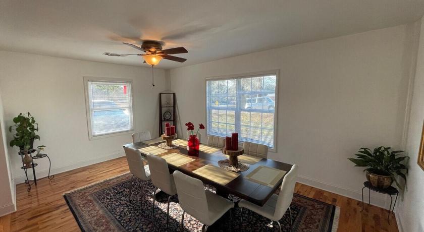 애쿼스 (GA) Travel Often House 4성급 숙소 로비