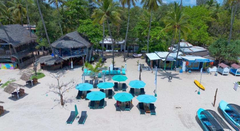 French Garden Regish Beachfront Hotel - image 6