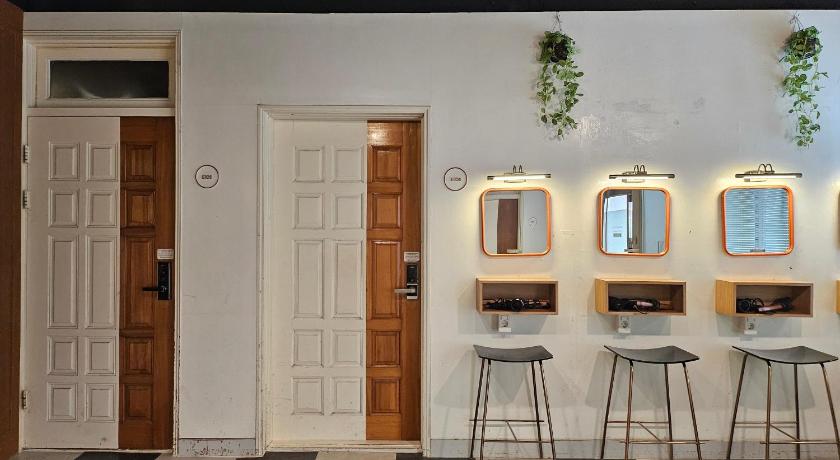 Image of 8-Bed Dormitory -- Female Only 5