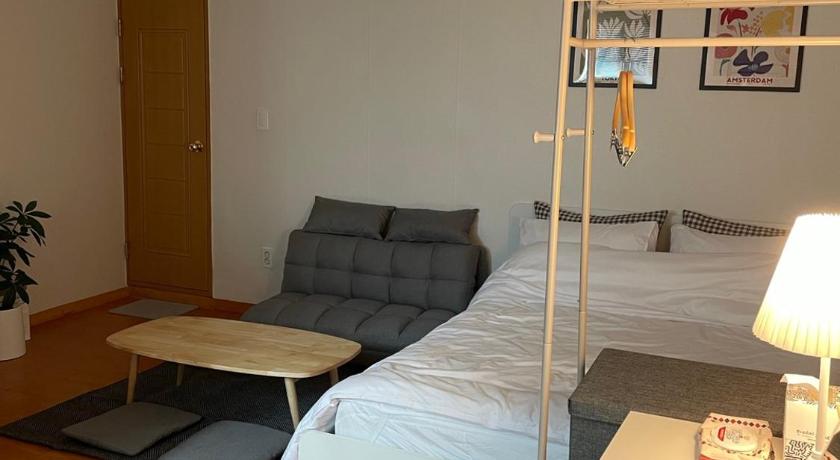 서울 Trendy Stay Near Common Ground 2성급 게스트하우스 레스토랑