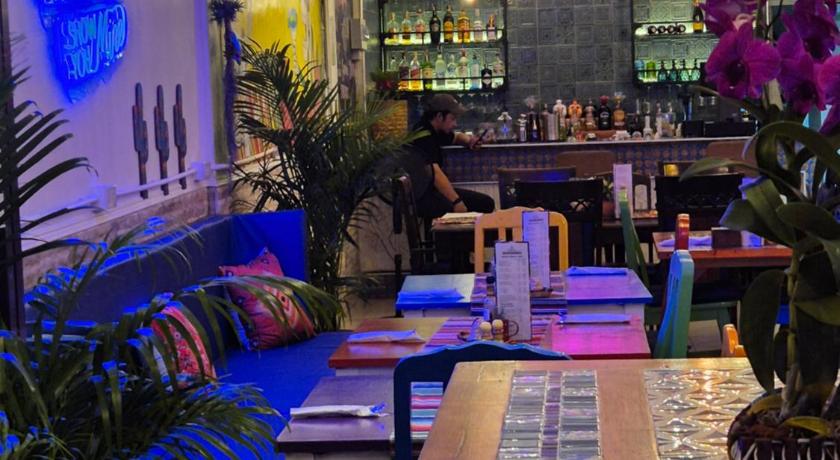 Dorothys Showbar – Pattaya, DC