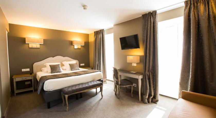 Hotel Le Lion D'Or et Restaurant La Table Du Lion — Hotel in Bayeux