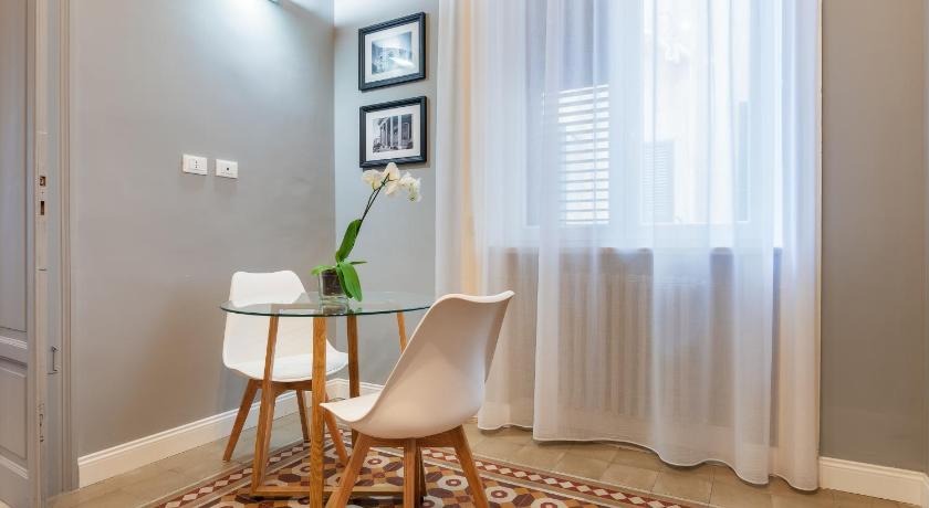Image of Studio with Sofa Bed 17